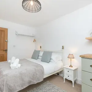Apartment Pass The Keys Cosy 1 Bed Studio In Central Bath